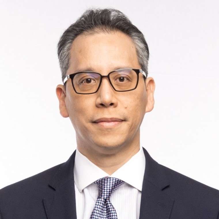 Julian M Hashim